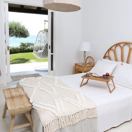 Seafront Calista Beach House With Garden Glyfada  Exterior foto